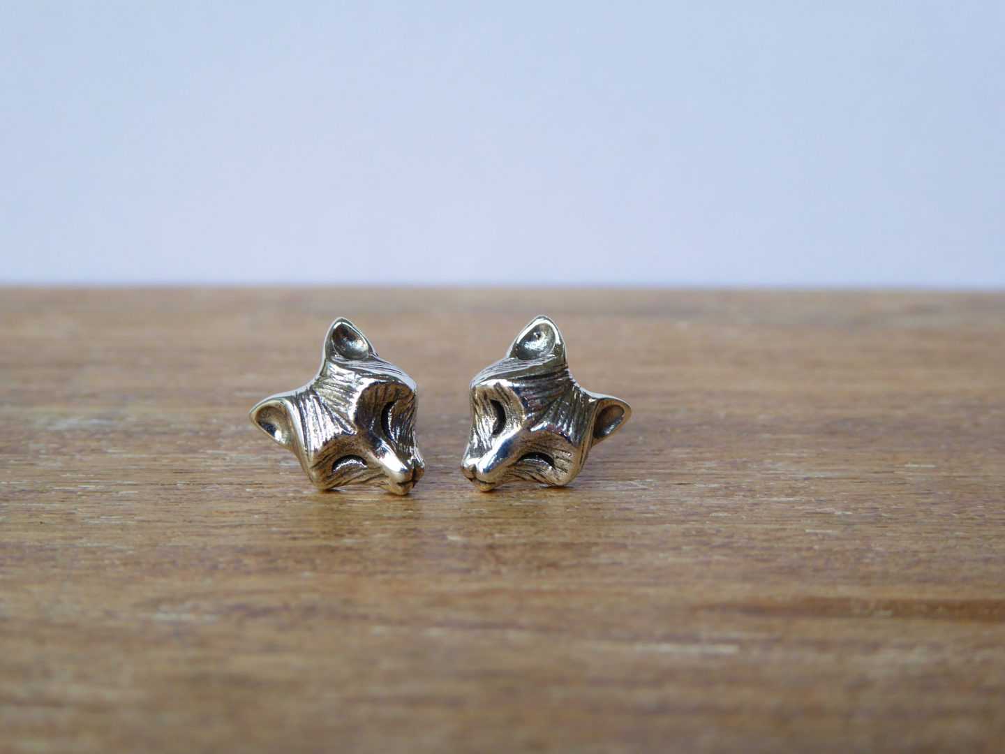 P1040810 fox studs