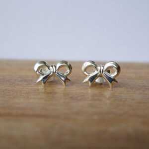 bow earrings